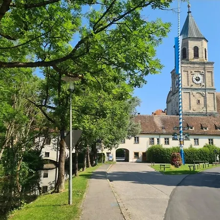 Charmante Altbauwohnung Mit Flair In Polling (Weilheim-Schongau)