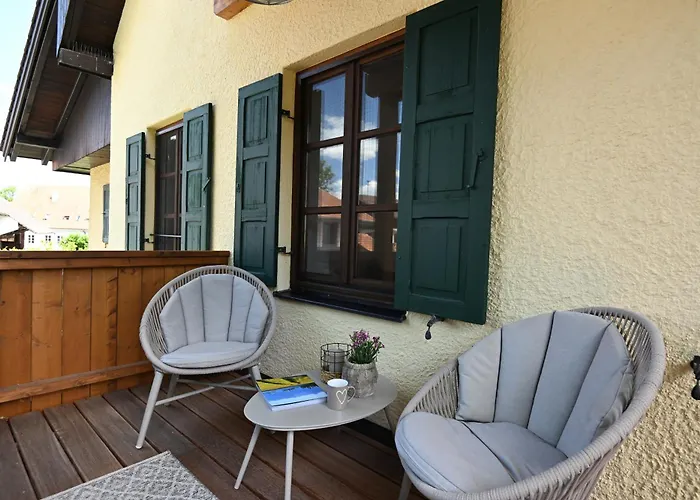 Apartment Charmante Altbauwohnung Mit Flair In *